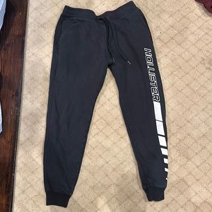 Men’s black holister sweatpants